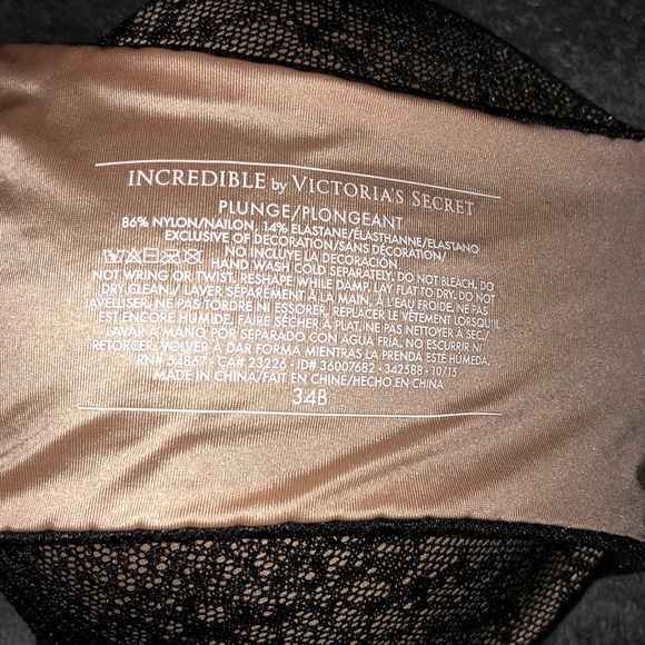 VS Bra - Picture 3 of 3